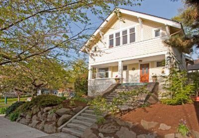 Property Photo:  1822 3rd Ave N  WA 98109 