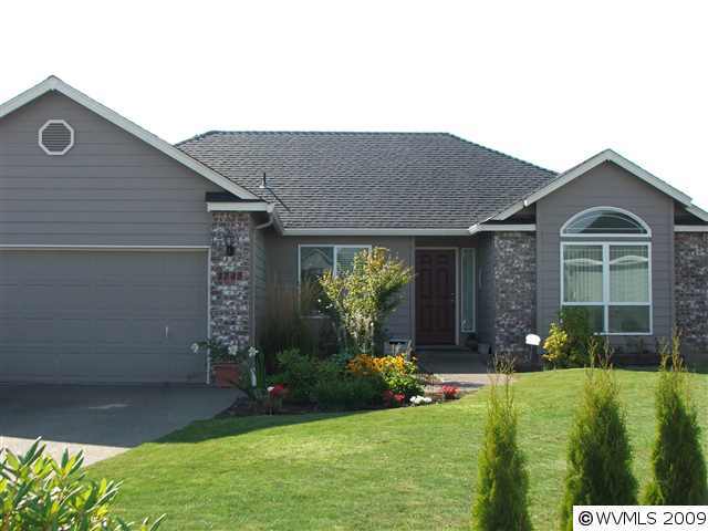 Property Photo:  1745  Antelope Cl SW  OR 97321 