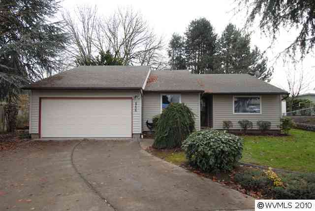 4756  San Carlos Ct NE  Salem OR 97305 photo