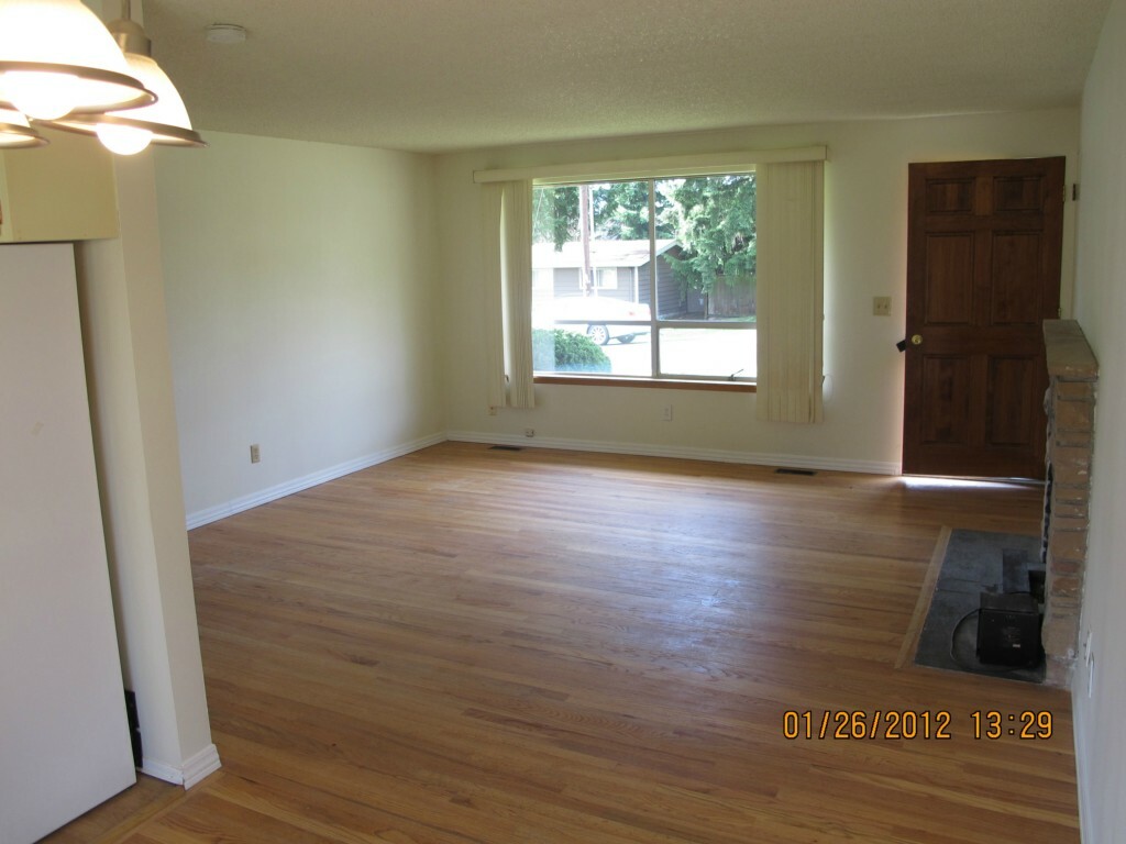 Property Photo: 1408 Blaine Ave NE WA 98056