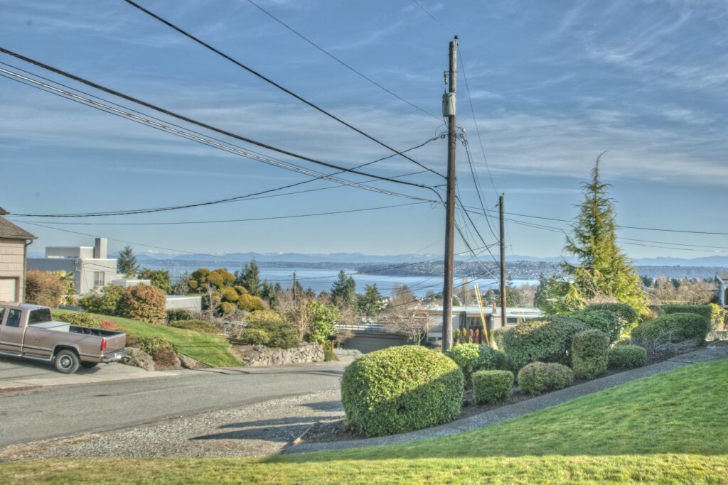 Property Photo: 6422 Five Views Rd WA 98407
