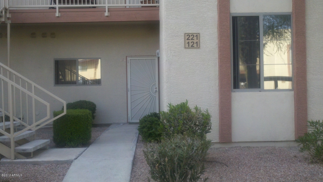 Property Photo:  205 N 74th Street 121  AZ 85207 