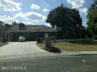 Property Photo:  910 N Loma Vista Circle  AZ 85213 