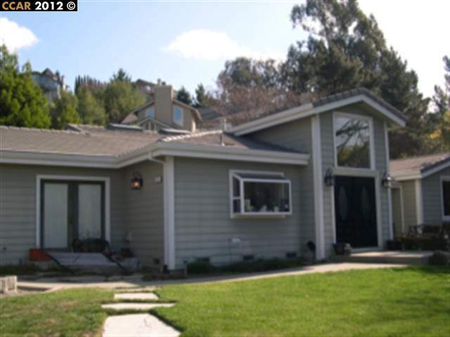 Property Photo:  2 Deerfield Ln  CA 94595-2608 