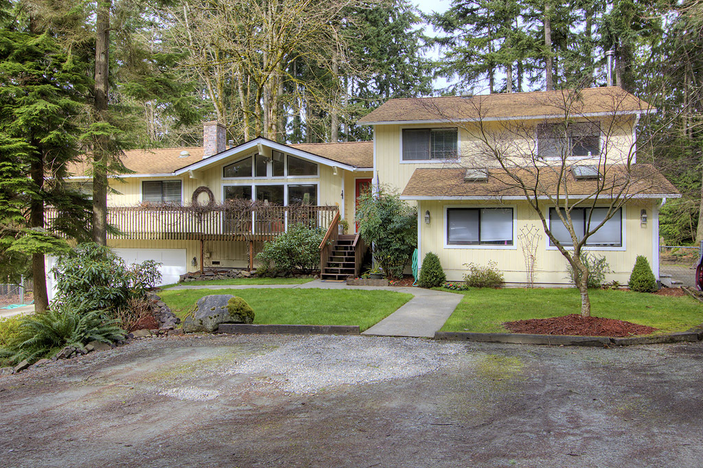 Property Photo:  21810 NE 156th St  WA 98077 