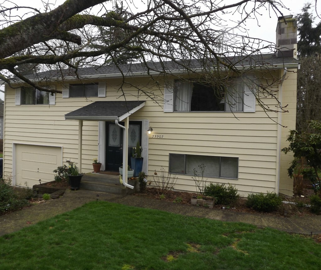 Property Photo:  23907 50th Av Ct SE  WA 98072 