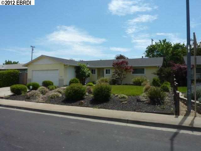 Property Photo:  1804 Elkwood Dr  CA 94519 