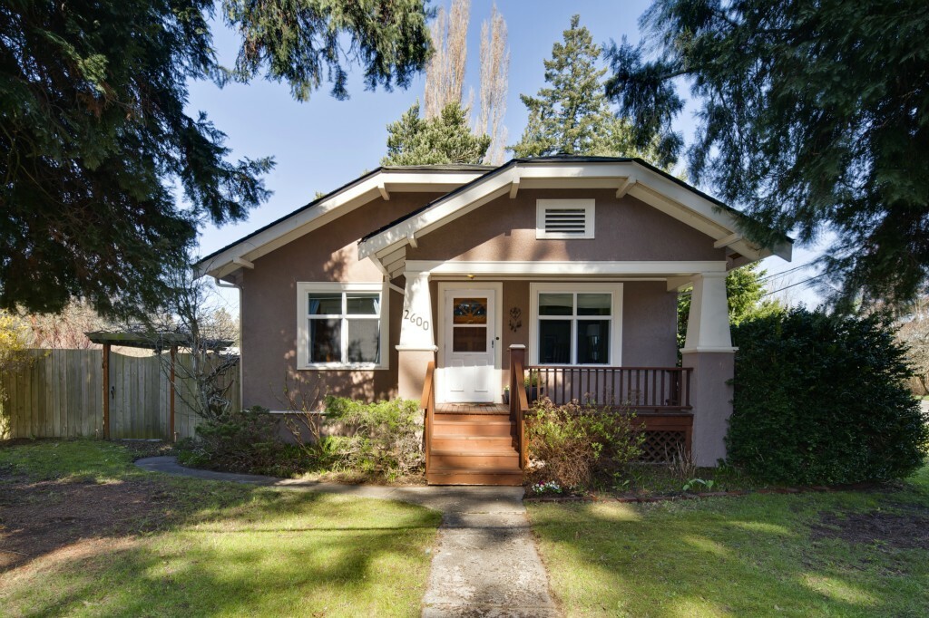 Property Photo: 2600 Cedarwood Ave WA 98225