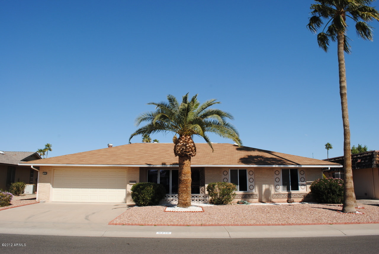 Property Photo:  9338 W Glen Oaks Circle N  AZ 85351 