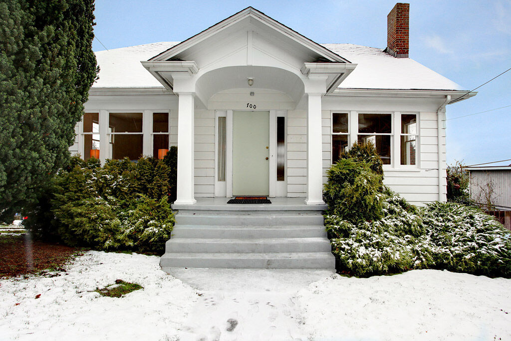 Property Photo: 700 N 62nd Street WA 98103