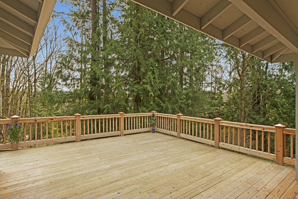 Property Photo:  20908 SE 132 St  WA 98027 