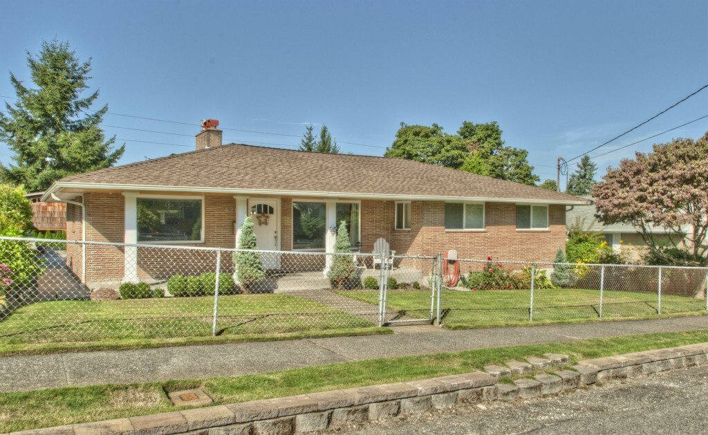 Property Photo: 4208 N Cheyenne St WA 98407