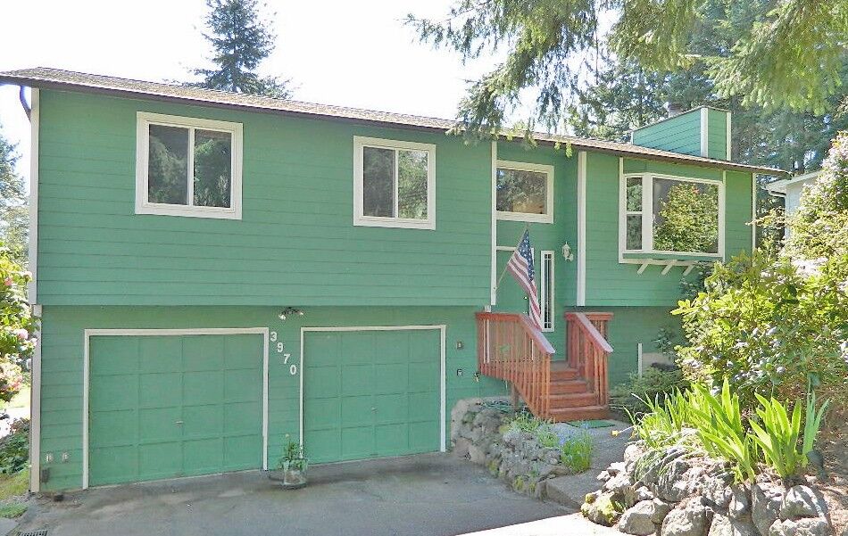 Property Photo:  3970  Fischer Park Avenue NE  WA 98310 
