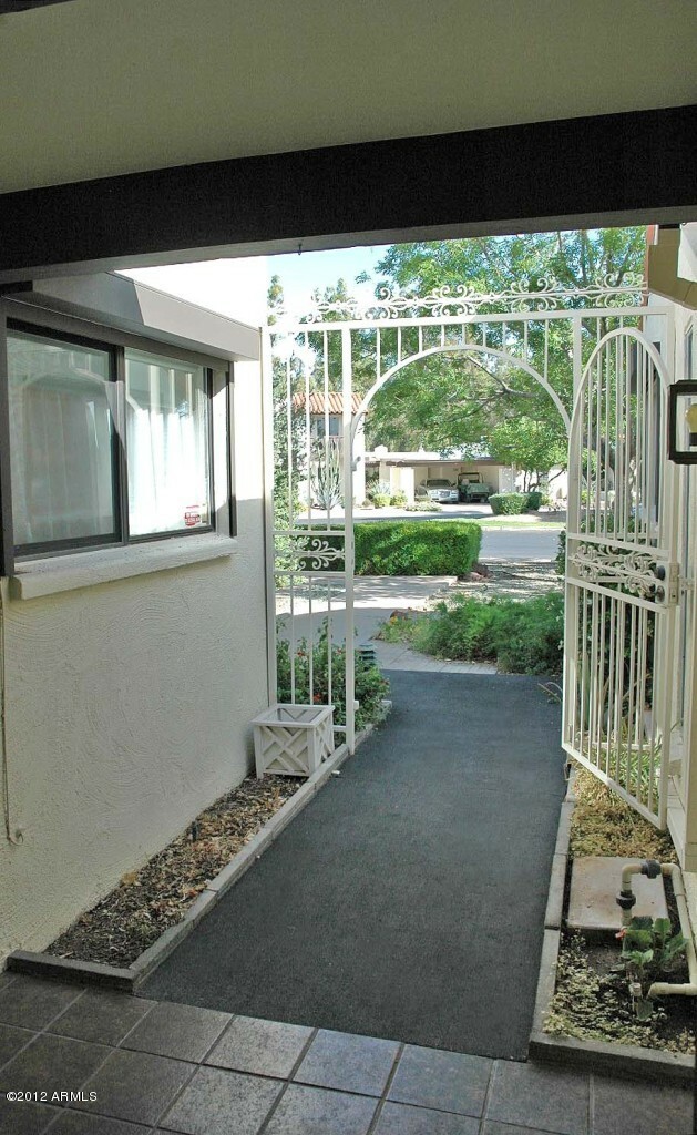 Property Photo:  1500 N Markdale -- 3  AZ 85201 