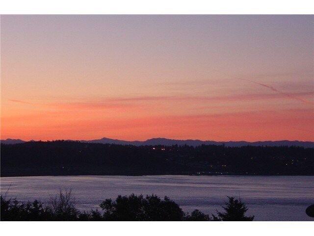 Property Photo: 1190 Queets Dr WA 98333