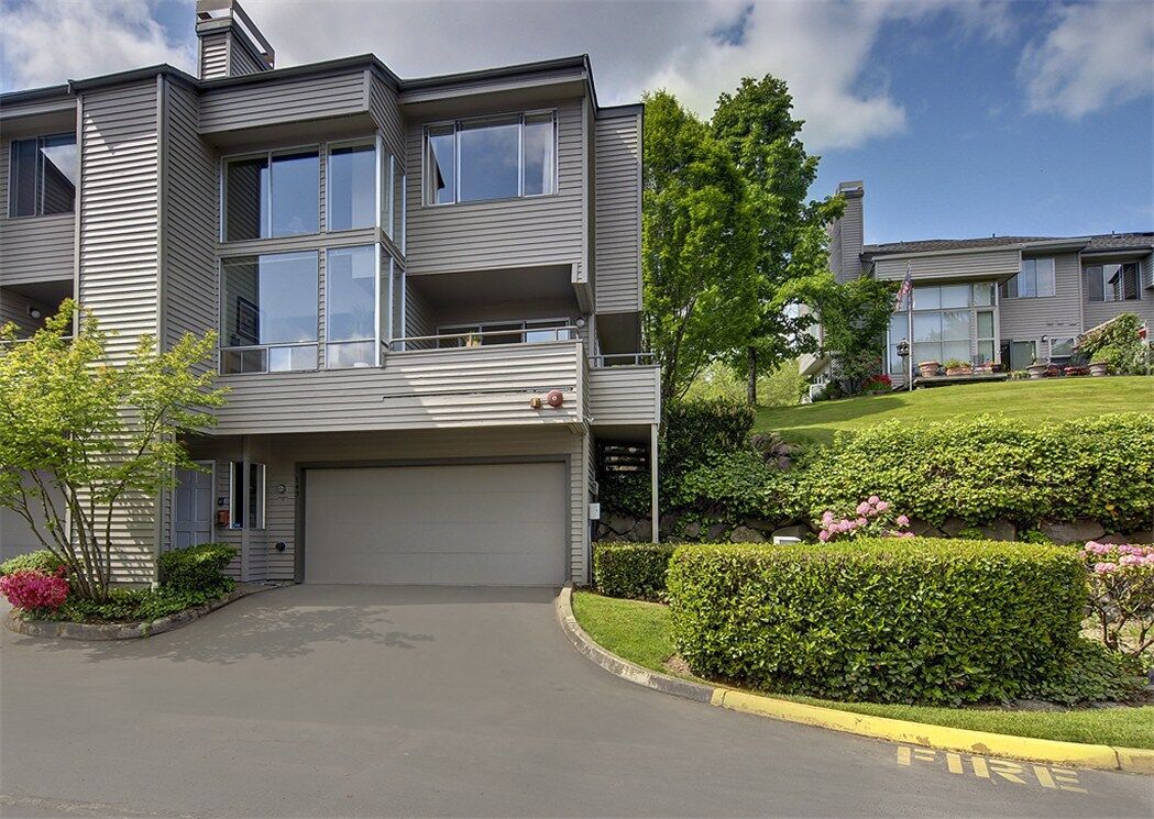 Property Photo:  7250 Old Redmond Rd L143  WA 98052 