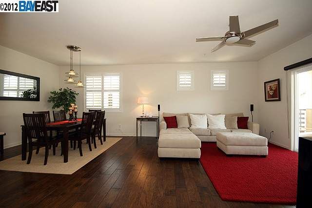 Property Photo:  4463 Hyde Cmn 325  CA 94538 
