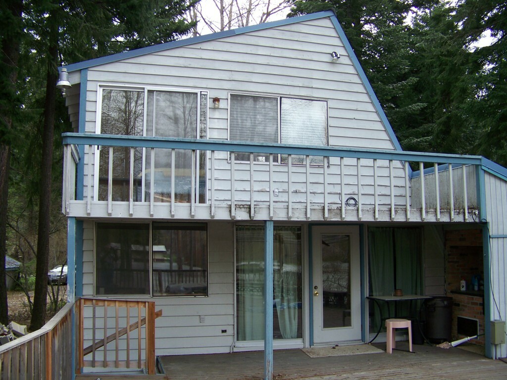 Property Photo:  241 Heron Dr  WA 98922 