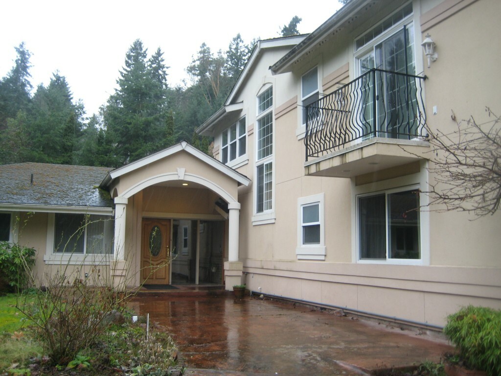 Property Photo:  17031 SE 12th Place  WA 98008 