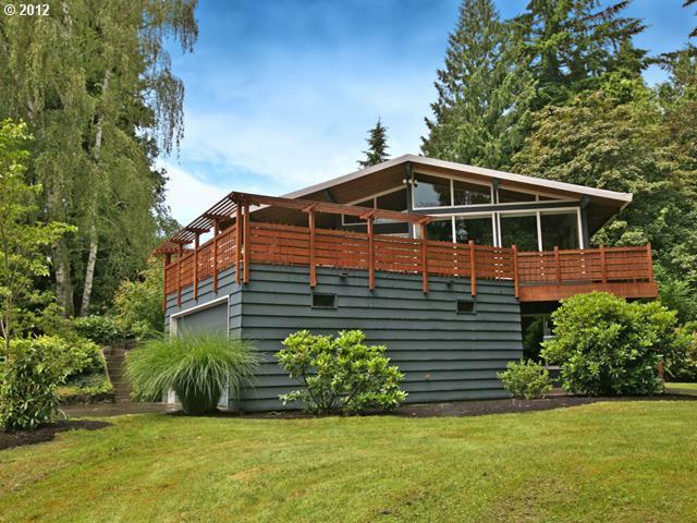 Property Photo: 13835 NW Lakeview Dr OR 97229
