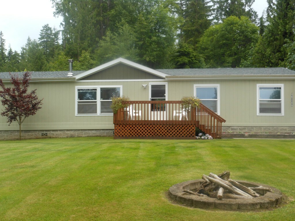 Property Photo:  18608 Blackberry Lane  WA 98274 