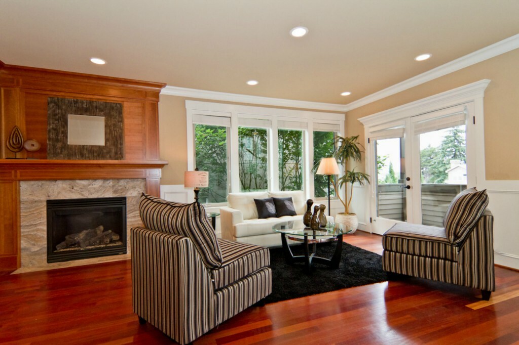 Property Photo: 10133 NE 62nd St WA 98033