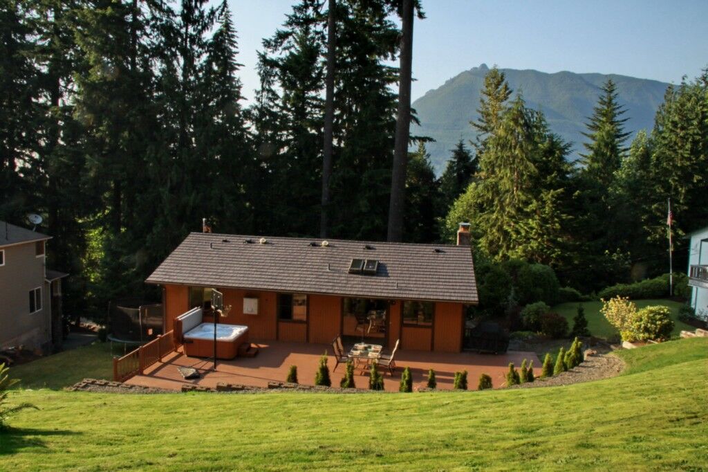 Property Photo:  44647 SE 151st Place  WA 98045 