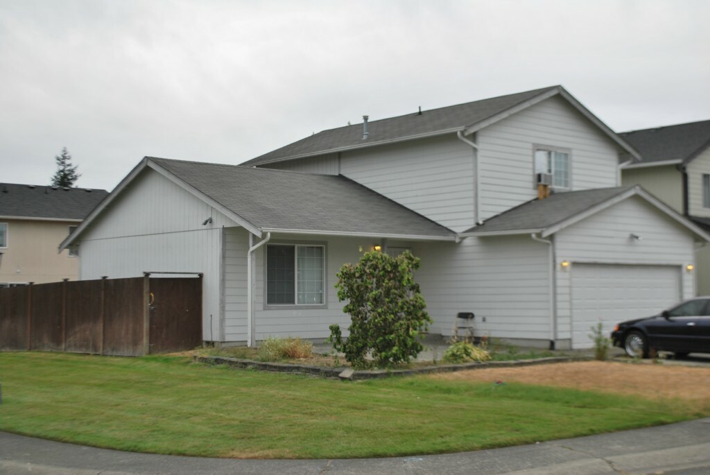 Property Photo:  1227202nd Street E  WA 98387 