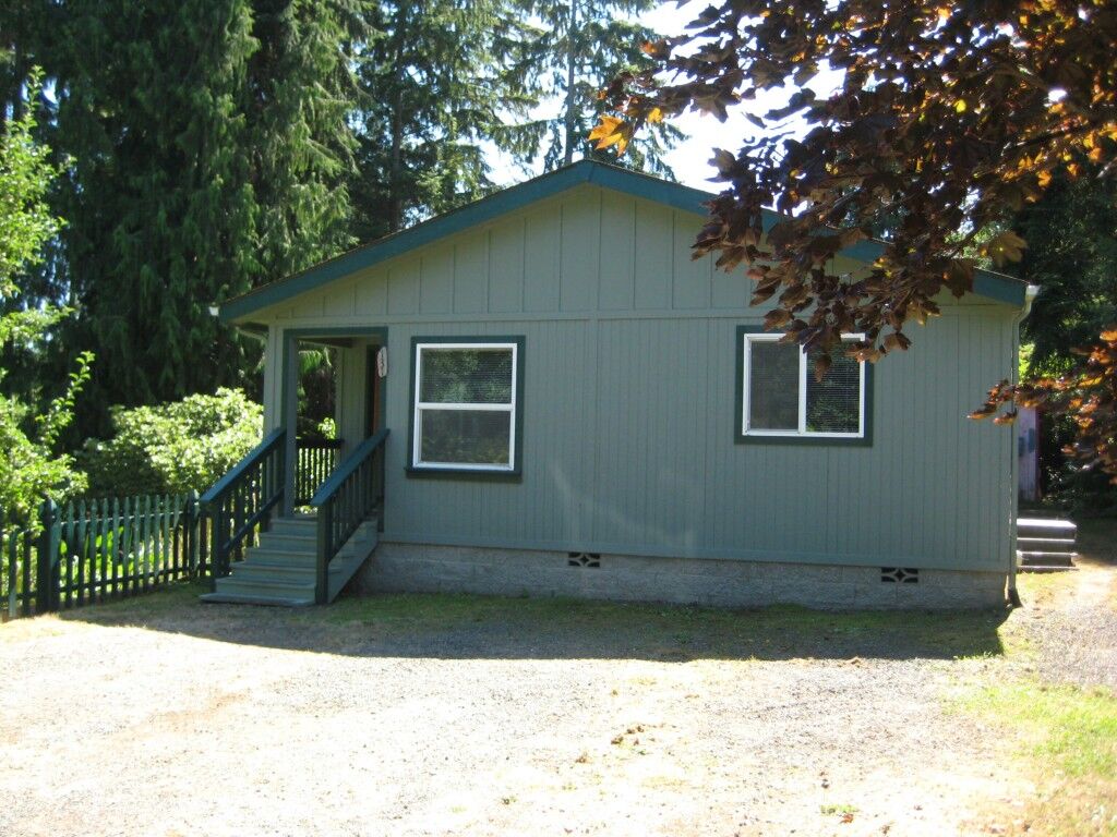 Property Photo: 131 W Hemlock Street WA 98365
