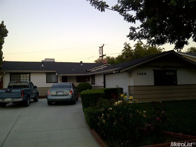 Property Photo: 1426 Audrey Dr CA 95376