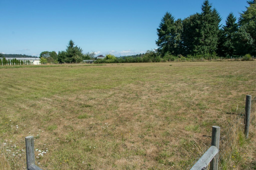 Property Photo:  26100 99th Ave SW  WA 98070 