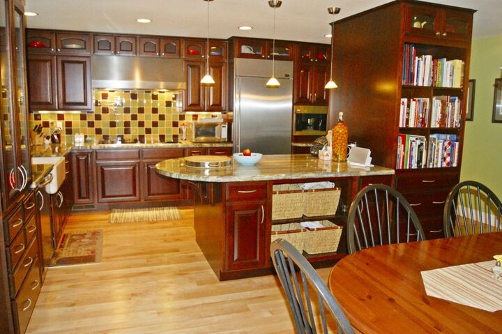 Property Photo: 6312 Rosedale St NW WA 98335