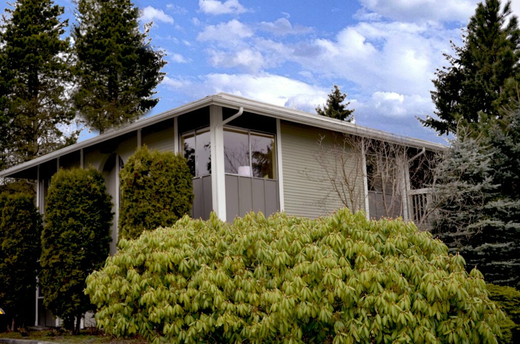 Property Photo:  17112 NE 45th St 50  WA 98052 