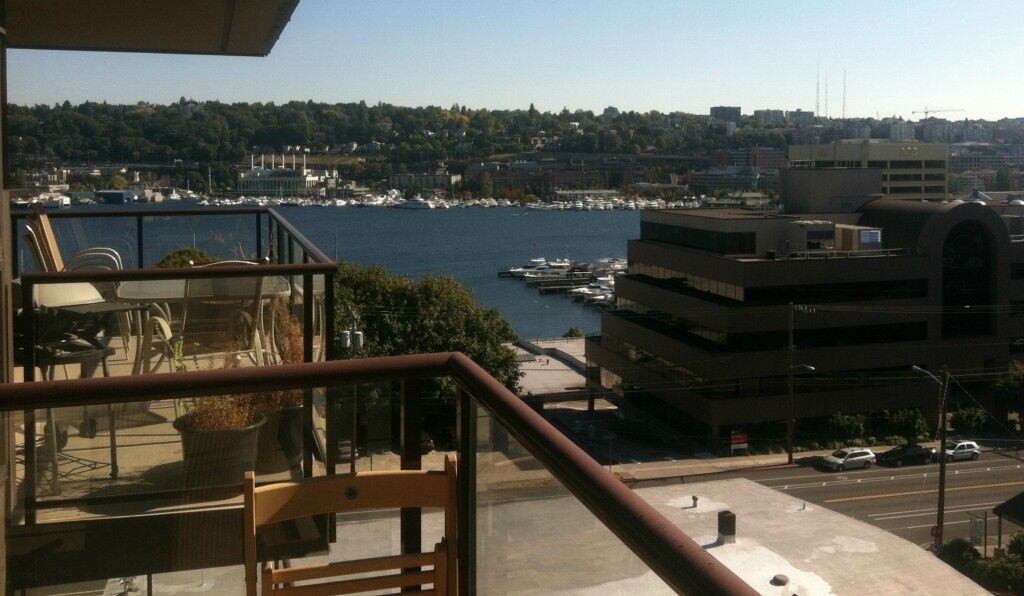 Property Photo:  701 Galer St 618  WA 98109 
