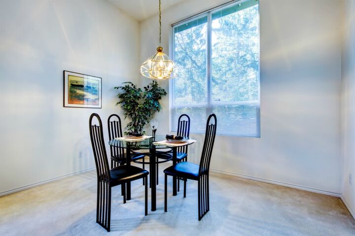 Property Photo:  208 S 330th Place  WA 98003 