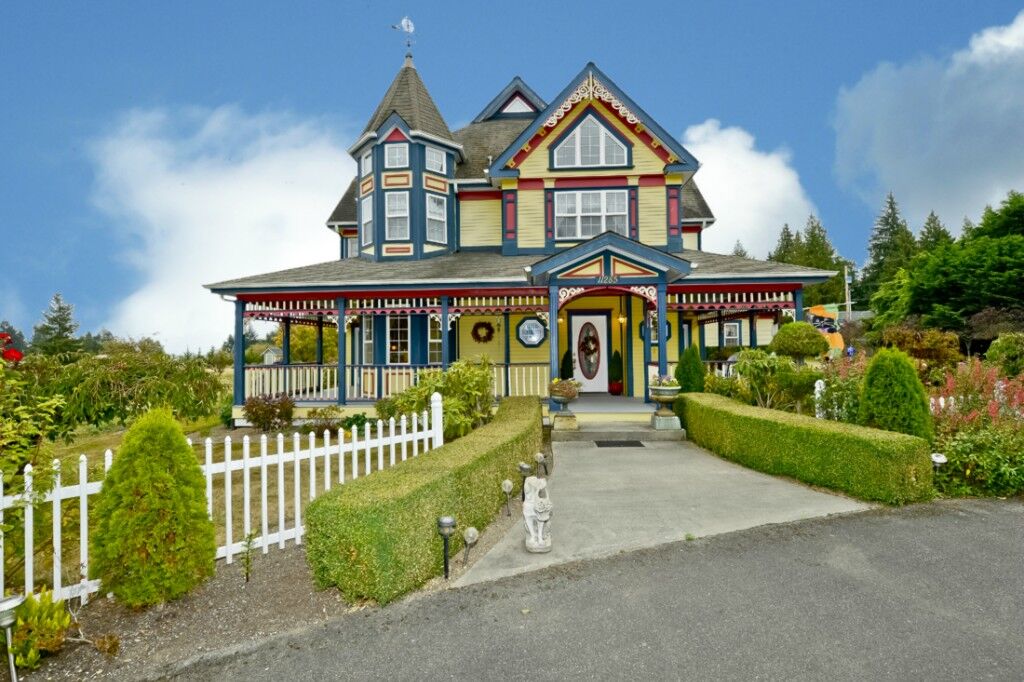 Property Photo:  11285 Whistle Lake Rd  WA 98221 