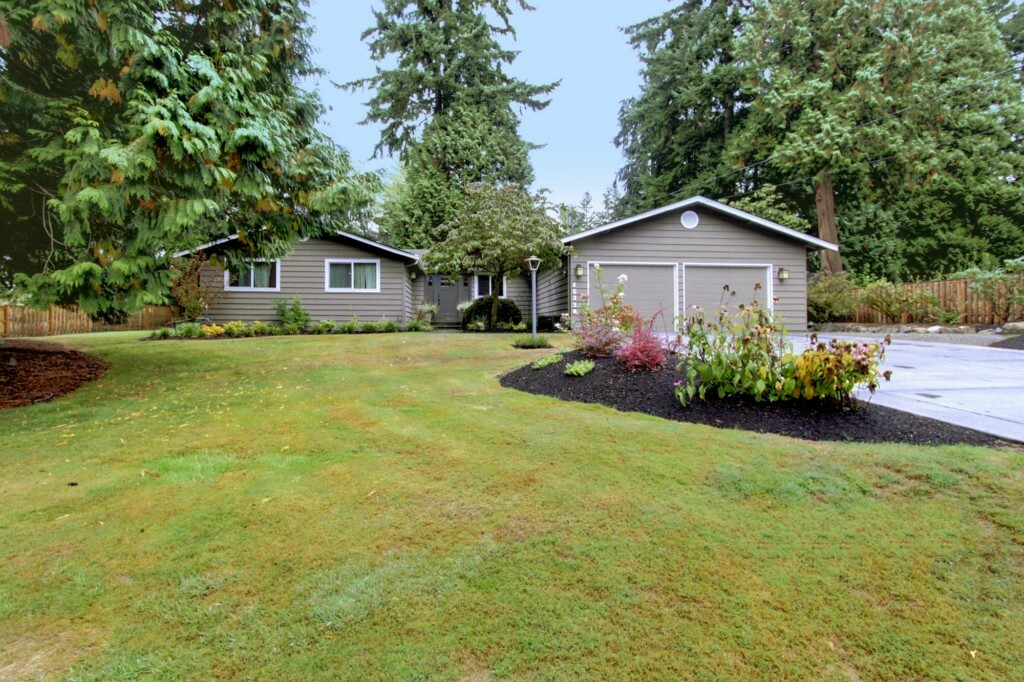 Property Photo:  15338 NE 202nd St  WA 98072 