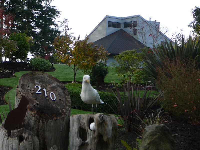 Property Photo: 210 Island Blvd WA 98333