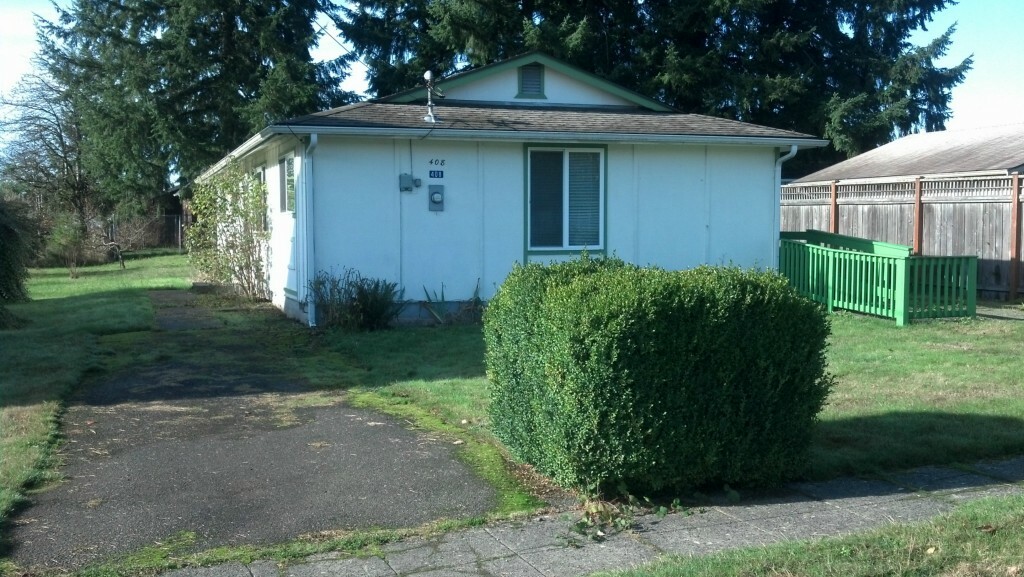 Property Photo:  408 S Kentucky Ave  WA 98252 