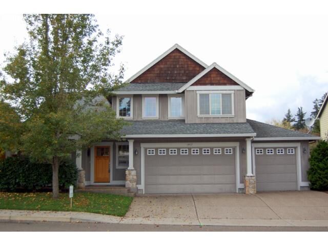 Property Photo:  1417 N Hazelnut Ct  OR 97013 