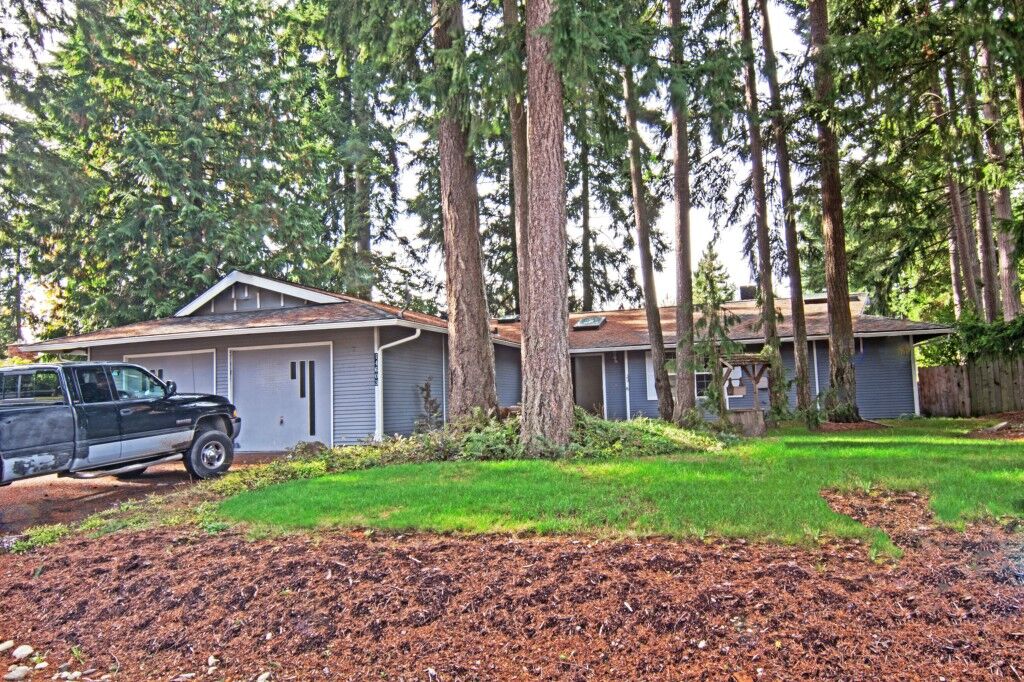 Property Photo:  14603 164th Place SE  WA 98059 