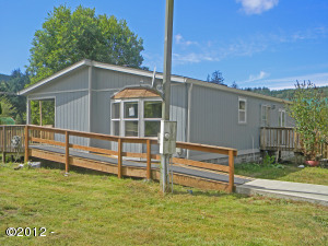Property Photo: 84 N Valley View Drive OR 97368