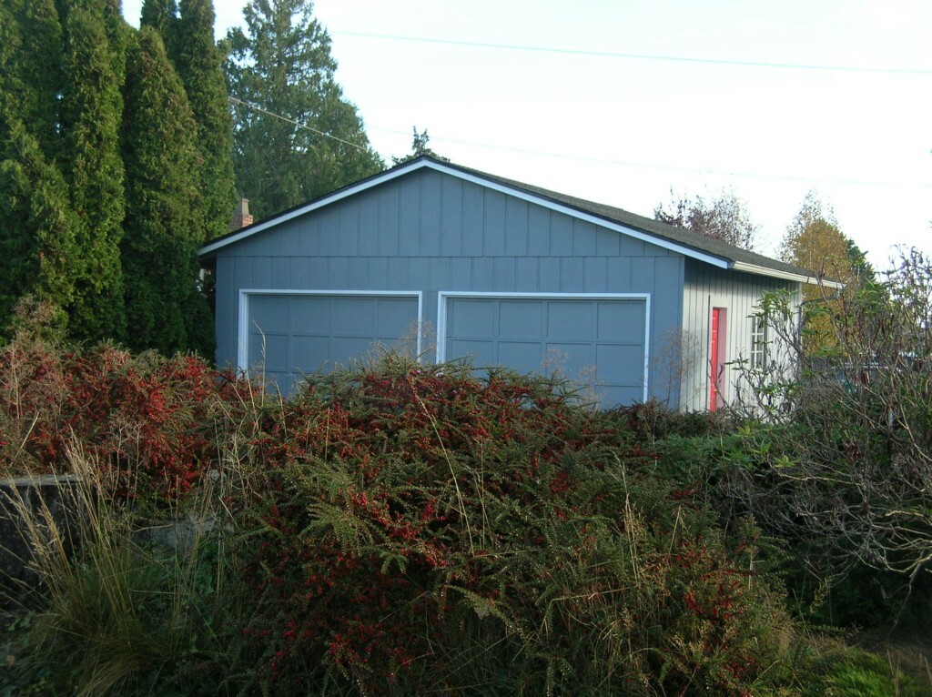 Property Photo:  1120 17th St  WA 98221 