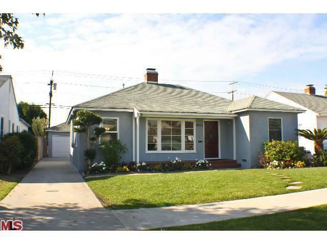 Property Photo:  8413 Gonzaga Ave  CA 90045 