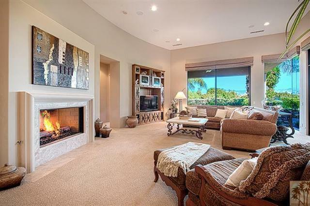 Property Photo: 77614 N Via Villaggio CA 92210