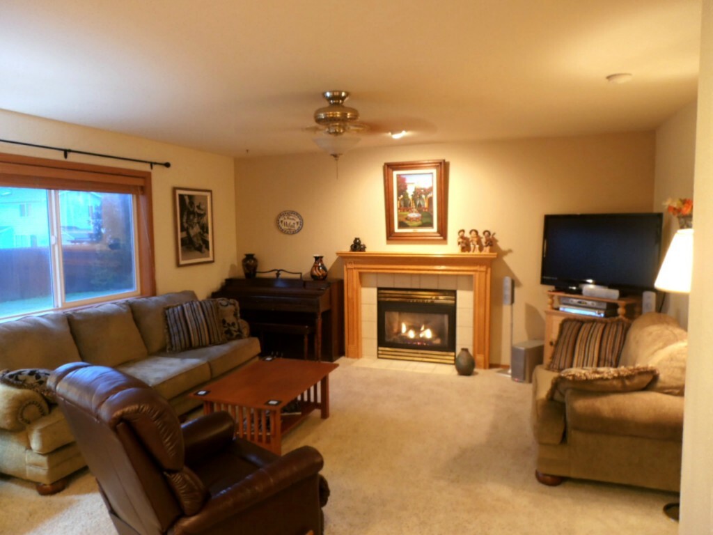 Property Photo: 10618 232nd Ave E WA 98321