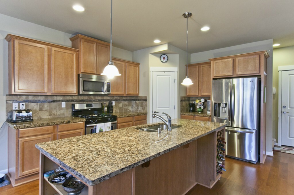 Property Photo:  398 NE Denny Wy  WA 98029 