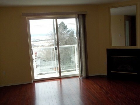 Property Photo:  2522 Rucker Ave 305  WA 98201 