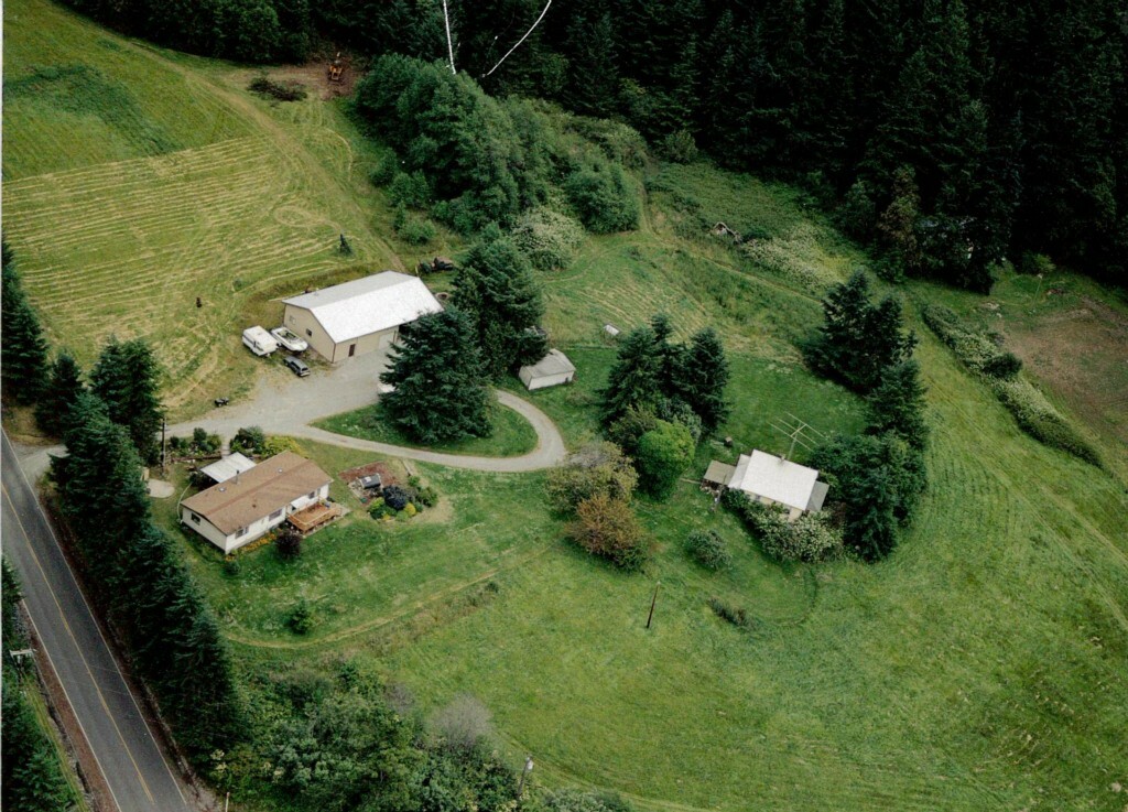 Property Photo:  232 Russell Rd  WA 98282 