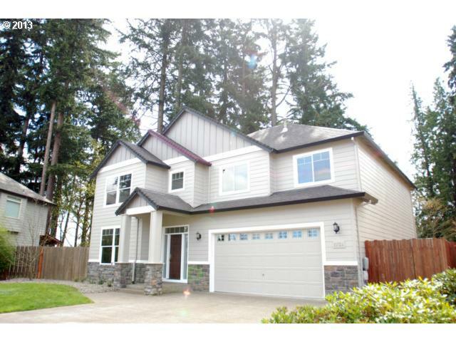 Property Photo:  1724 NE 2nd Ave  OR 97124 